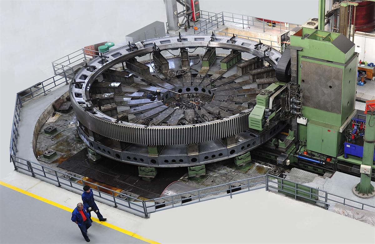 Φ16m数控滚齿机