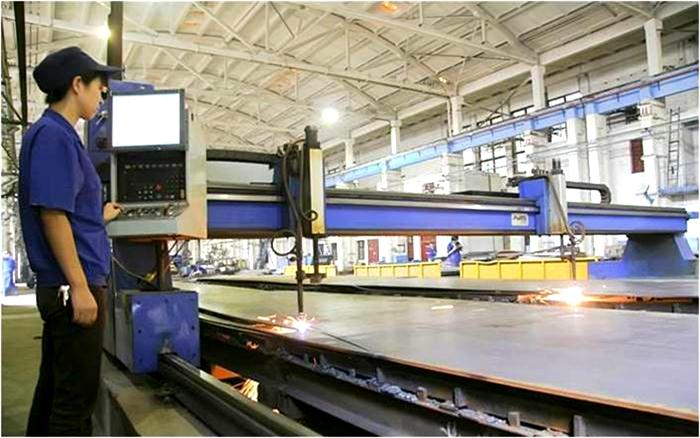 德国光电跟踪数控切割机