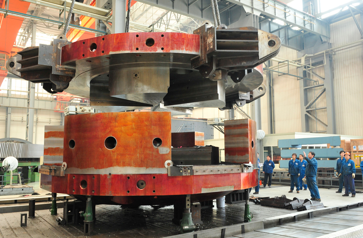 国家原子能科学院100MeV强流质子回旋加速器主磁铁